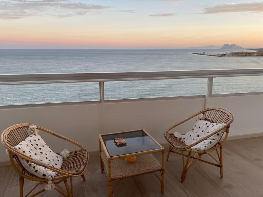 Maravilloso Apartamento En Primera Linea De Playa. Torreguadiaro Exterior photo